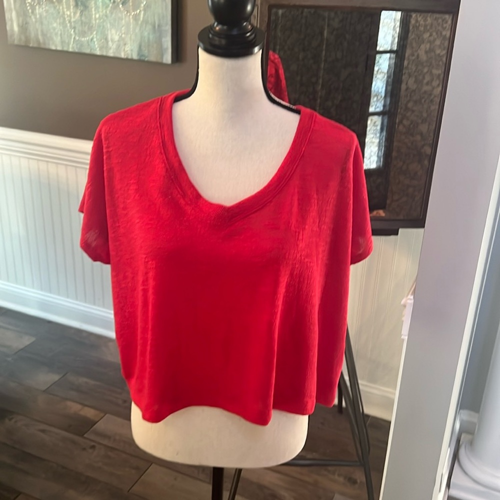 Zenana red cropped v neck short sleeve sweater, size XL